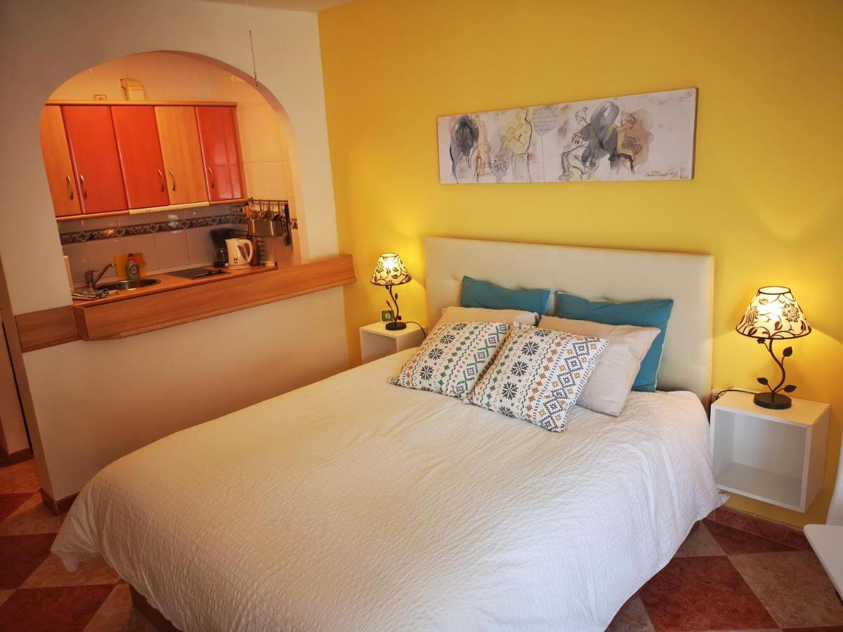 Apartament Studio Beso Del Mar Nerja Zewnętrze zdjęcie